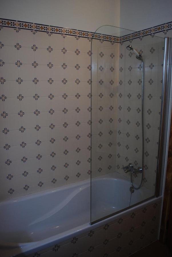 Quinta Padre Lobo Guest House Santa Maria da Feira Luaran gambar